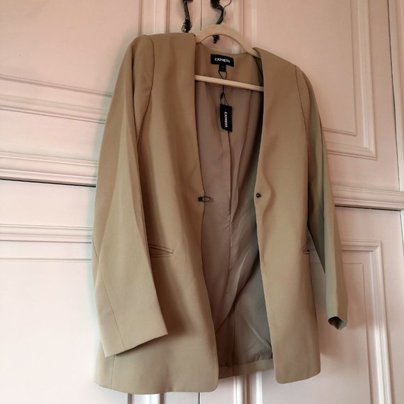 Exquisite Soft Beige Longline Blazer by Express - Size 0 - New with Tags - Picture 3 of 16